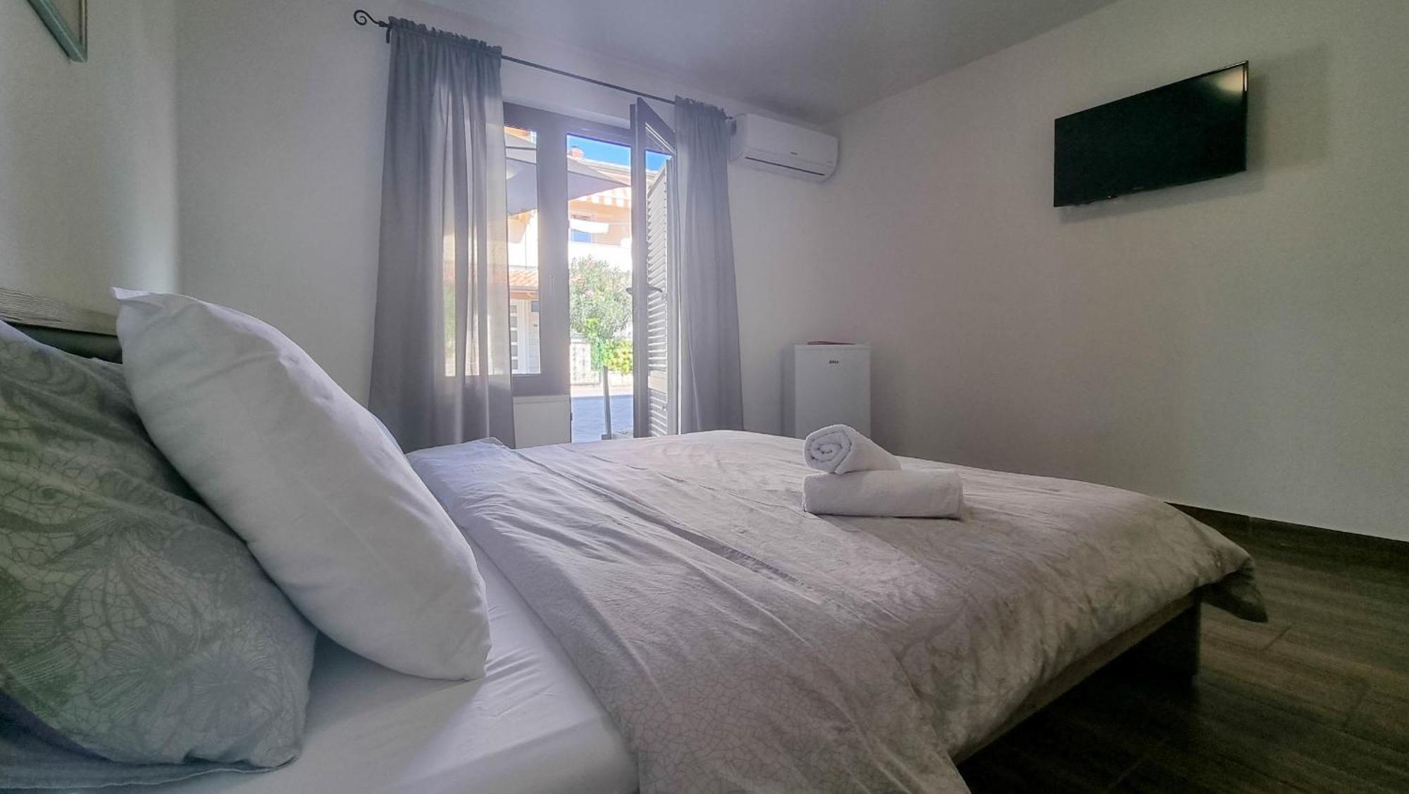 Room Fiore Новиград Екстериор снимка